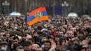 Високо напрежение в Армения! Страната е пред военен преврат ВИДЕО+СНИМКИ