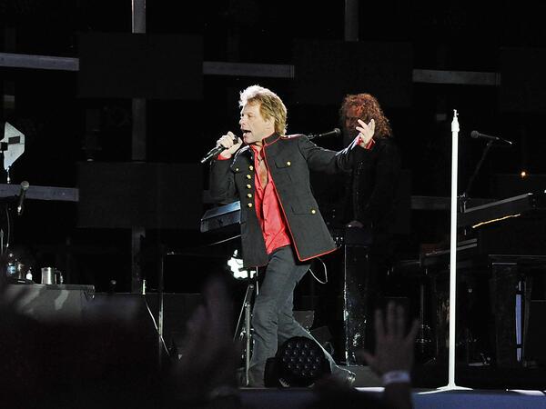 Bon Jovi си тръгнаха неочаквано