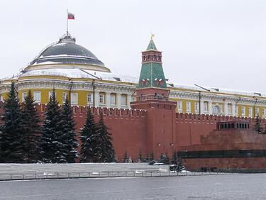 Мавзолеят на Ленин отново е отворен