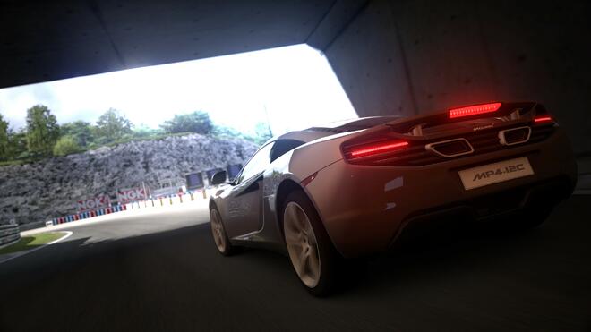 Sony обяви Gran Turismo 6