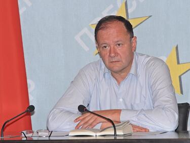 Михаил Миков ще бие звънеца в парламента 