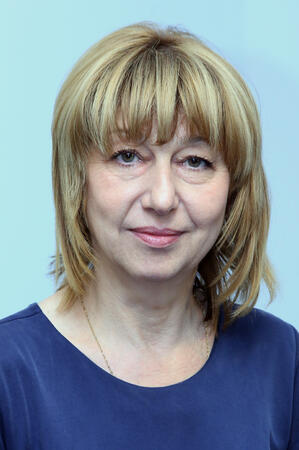 Анелия Клисарова - министър на образованието