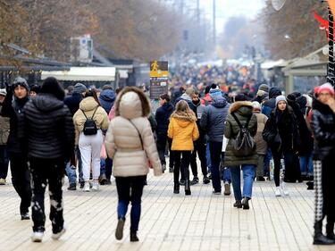 Пандемията се отразява крайно негативно и върху показателя за очаквана продължителност на живота в