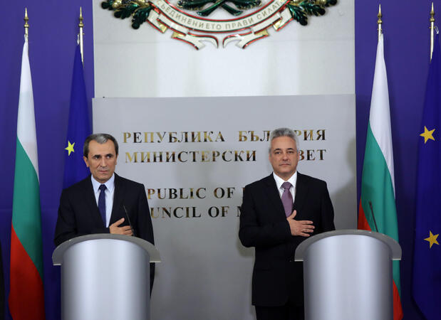 Новият премиер поиска две седмици толеранс