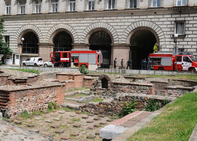 Пожар в двора на президентството