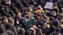 Цената на горивата възбуди масови протести в Казахстан, кабинетът падна