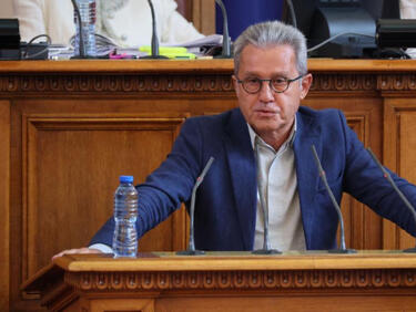Цонев: Цацаров е блестящ юрист, но е поредната жертва на олигарха Иво Прокопиев 