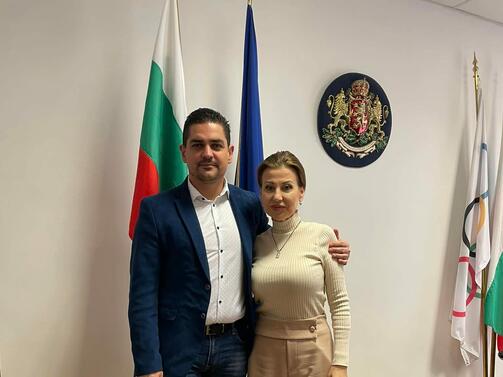 Спортният министър Радостин Василев и президентът на БФХГ Илиана Раева изчистиха всички недоразумения които
