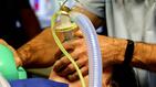 В пика на КОВИД вълната: Болницата в Айтос връща пациенти и няма повече свободни легла