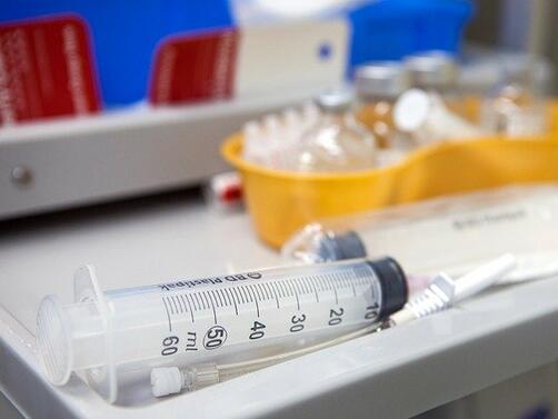 През 2003 г е била разработена специална ваксина срещу коронавирус