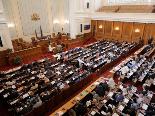 Големият държавен бюджет влезе в парламента Вчера депутатите одобриха парите