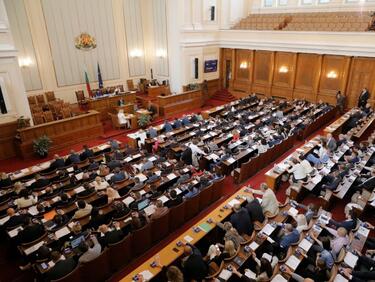 Бюджет 2022 г. влиза в пленарна зала