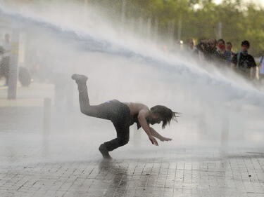 Турската полиция е арестувала над 900 протестиращи