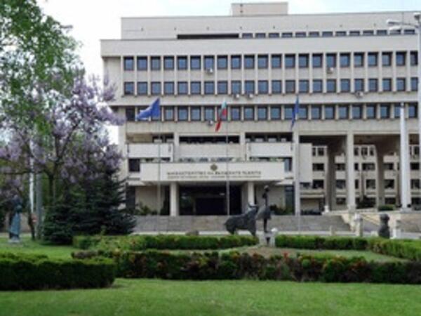 Вигенин ще ревизира дефицита в бюджета на външно министерство