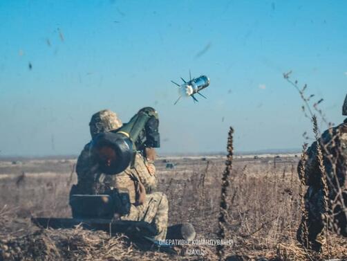 Украйна изразходва почти всичките си артилерийски снаряди, заяви пред в.