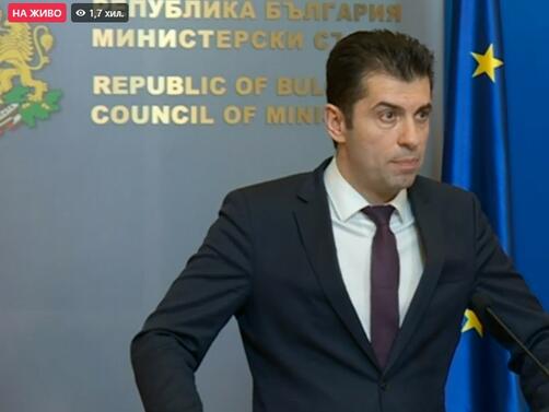 Кабинетът ще обсъди оставката на военния министър Стефан Янев на