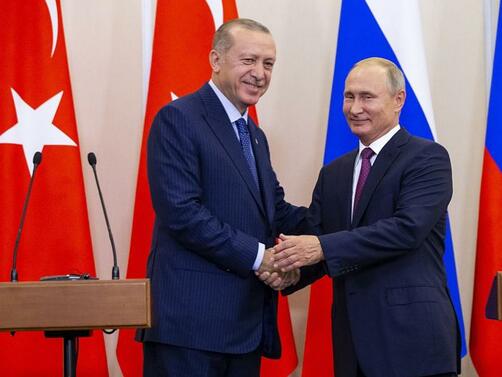 Реджеп Тайип Ердоган и неговият руски колега Владимир Путин имат странна