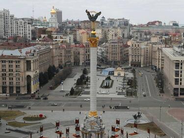 Стара Европа вече гледа под друг ъгъл на войната, готова е на компромис с Москва