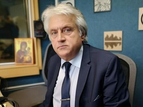 Министърът на вътрешните работи Бойко Рашков отрече слуховете че ще бъде освободен от