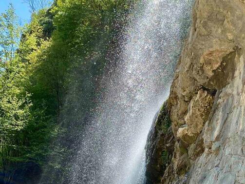 Величествена гледка е в момента а и не само водопад Скакля Природната