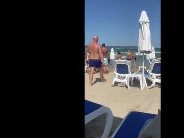 Спасители на плажа брутално пребиха полски туристи в Слънчев бряг ВИДЕО
