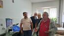 Шефкет Чападжиев се върна в Мадан и видя как разходват 1 милион, който дари на болницата СНИМКИ