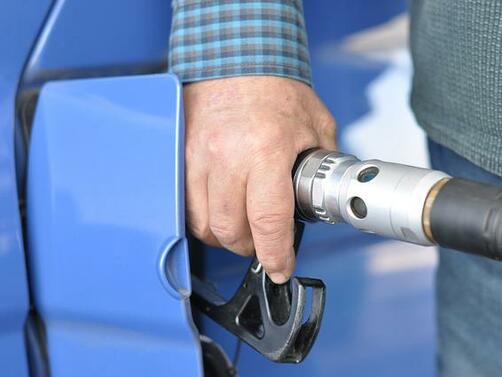 Вече има намаление в цените на горивата, тенденцията идва от
