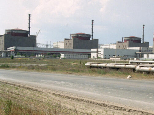 Обстрелът край украинската атомна електроцентрала Запорожие беше възобновен вчера а
