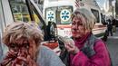 ВИДЕО+СНИМКИ Несломим народ! Руските ракети избиват цивилни, киевчани са в метрото и пеят