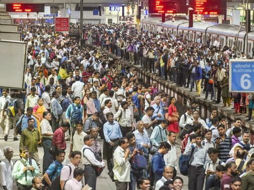 Много е вероятно Индия да изпревари по брой население Китай