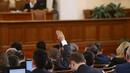 Депутати критикуват Донев, "дори Чърчил ходил до парламента"
