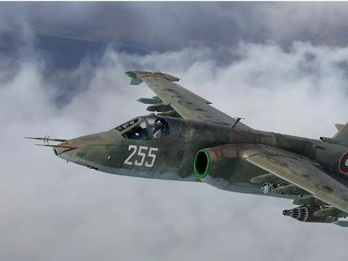 14 руски самолета Су-25 за наземно нападение, купени от България,