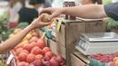 Търговците на плодове и зеленчуци в насипно състояние са длъжни да обявяват цените за килограм