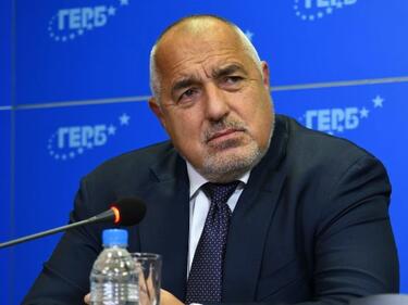 Борисов се шегува във Фейсбук
