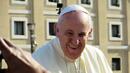 Папата ще претърпи коремна операция