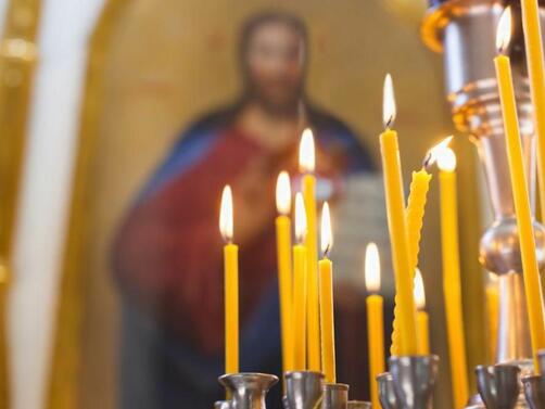 На 9 март църквата отбелязва Свети Четиридесет мъченици Тя определя