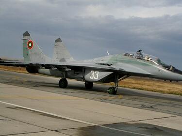 МО пусна обществена поръчка за 6 двигателя на МиГ-29