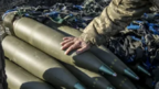 FT: Липса на барут и тротил бави производството на снаряди за Украйна
