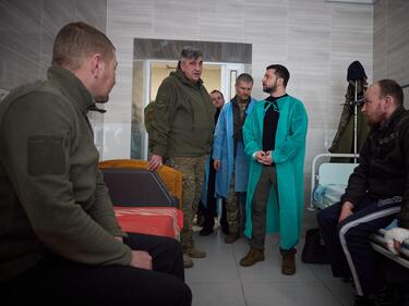 Зеленски се закани люто на Русия и показа какъв ад се е случил в Славянск ВИДЕО