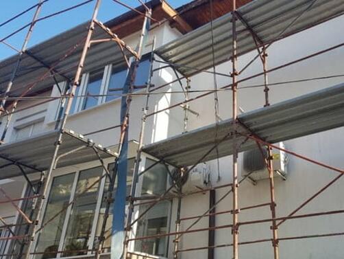Строител загина след падане от строително скеле в Момчилград, предаде