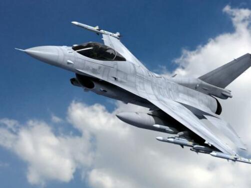 Обучението на украинските пилоти на изтребители от четвърто поколение F-16