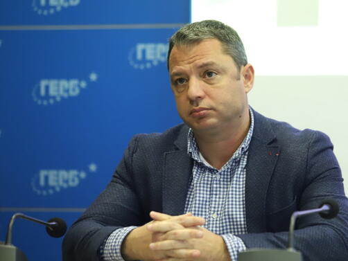 Депутатът от ГЕРБ Делян Добрев коментира изказванията на съпредседателя на