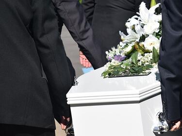 Агенцията, погребала Ангел Христов: Ние няма как да знаем кое лице се издирва