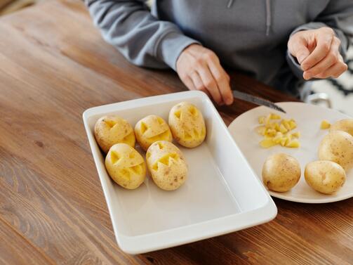 Картофените кюфтета са вкусна и популярна ястия, които може да