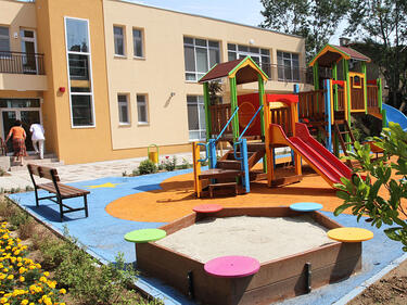 Обновяват детски градини и училища със 7,5 млн. лв.
