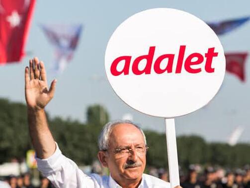 Лидерът на опозиционната Републиканска народна партия на Турция Кемал Кълъчдароглу,