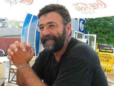 Писателят Христо Стоянов: Пред очите ми в Ботевград смазаха жена на зебра