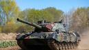 Украйна получава още десетки танкове "Леопард 1" от таен дарител