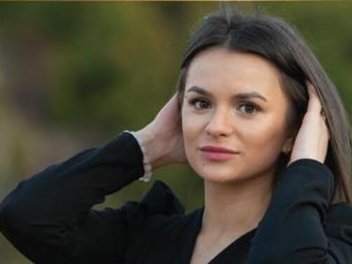 Награждаваната козметичка Ваня Габерова от България е сред петимата обвинени
