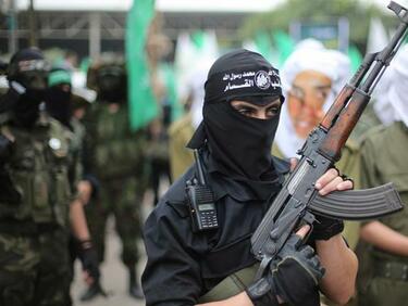 Хамас държи и двама българи сред заложниците